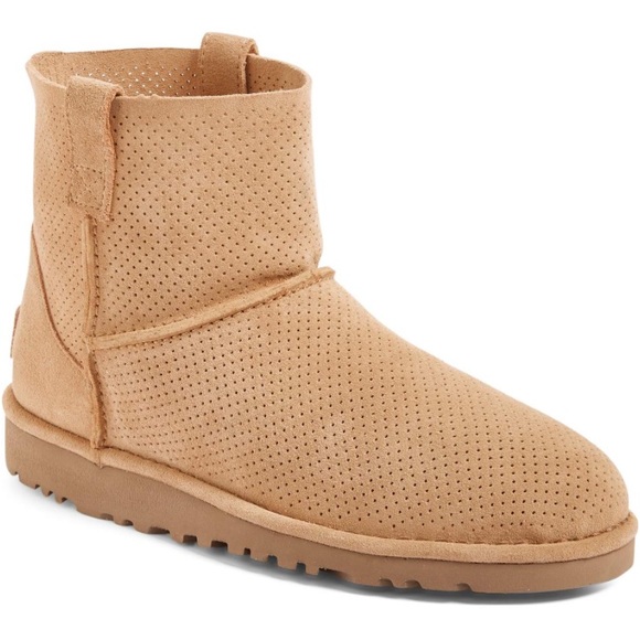 ugg perforated